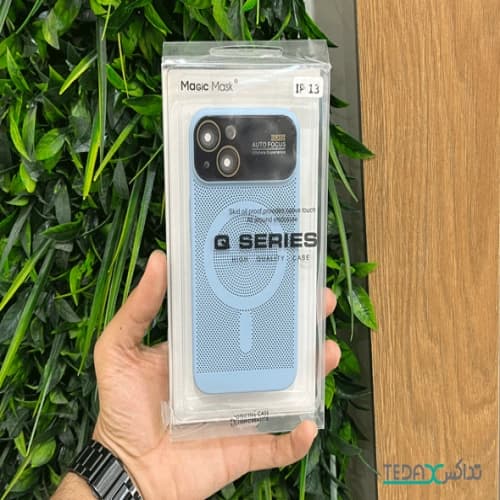 کاور مدل Q series مگ سیف دار و دارای محافظ لنز مناسب برای آیفون 13 نرمال